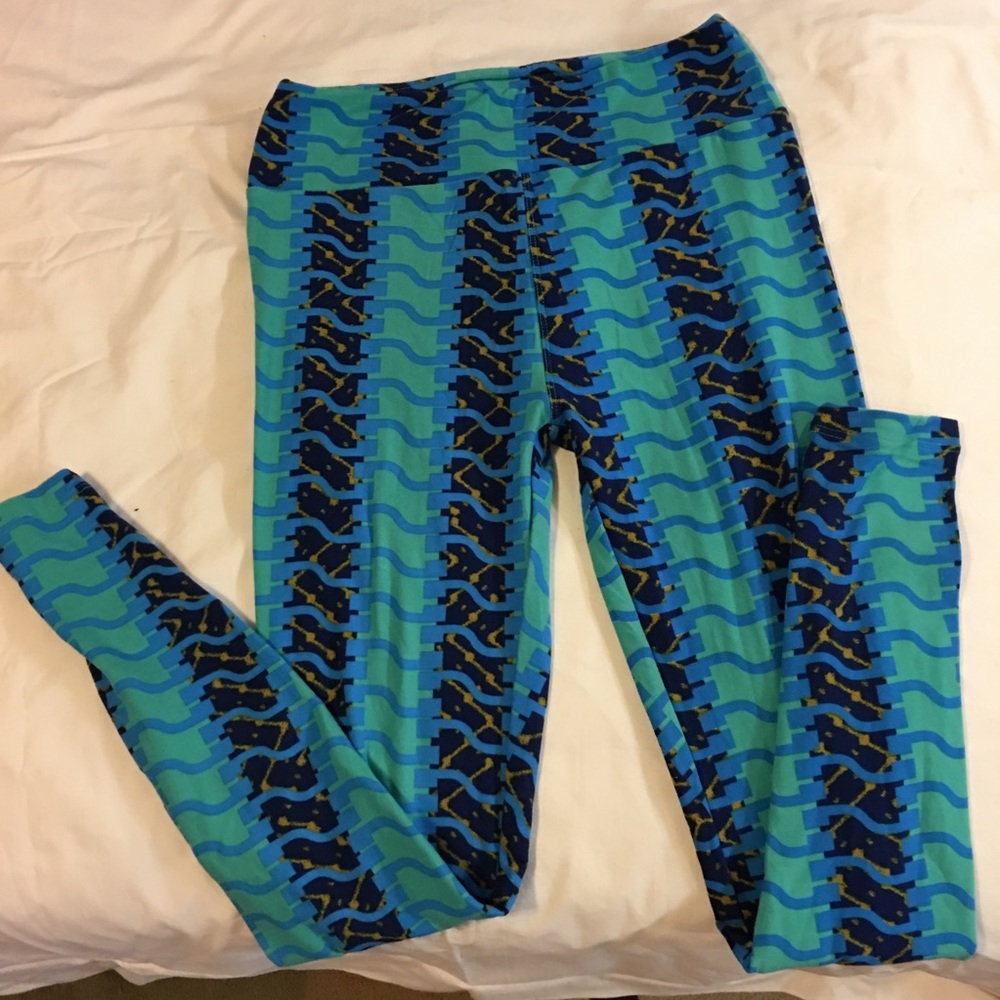 LuLaRoe one size women’s leggings